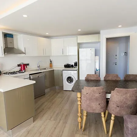 Elegance Penthouse By Holidaykeys Templos