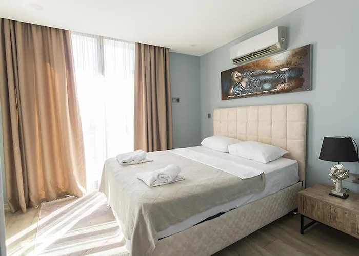 Elegance Penthouse By Holidaykeys