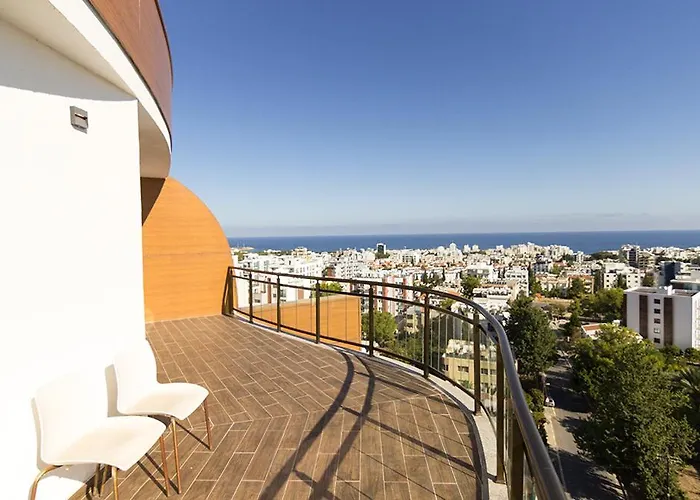 Elegance Penthouse By Holidaykeys